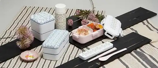 【9】スケーター(Skater) シンプル ランチボックス 600ml 2段 弁当箱 天平文様 夢幻 濃青 日本製 SLBWS6M-A